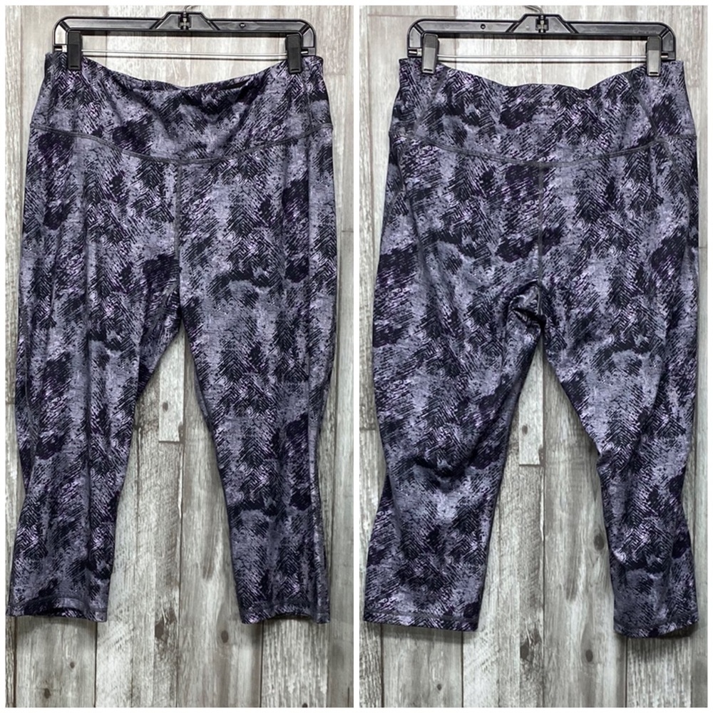 ⭐️Patagonia Centered Crop Capri Leggings [7004]